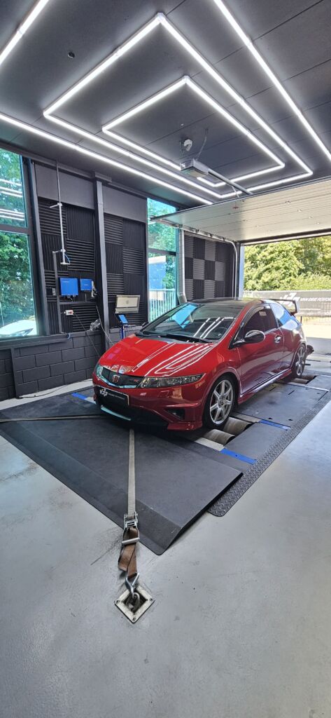 Van Drie Performance Honda Civic op de vermogensbank